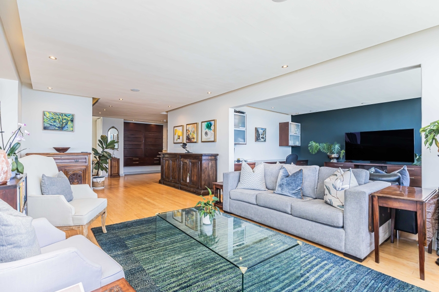 To Let 3 Bedroom Property for Rent in Sea Point Western Cape